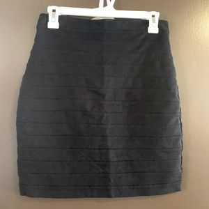 Black express skirt